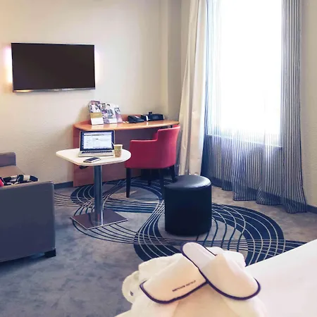 Mercure Centre Hotel 4*