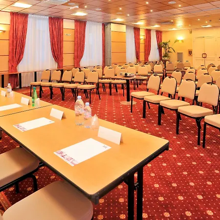 Mercure Centre 4*