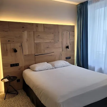 ホテル Mercure Centre エピナル