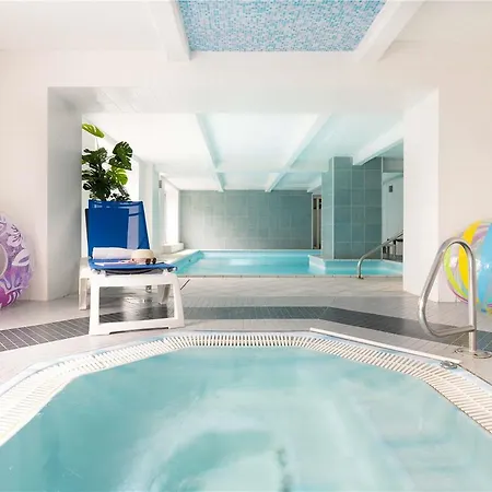 Hotel Mercure Centre 4*