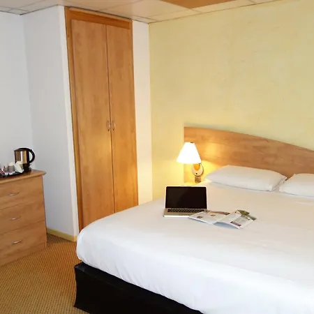 Mercure Centre 4* エピナル