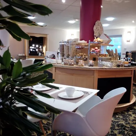 ホテル Mercure Centre エピナル
