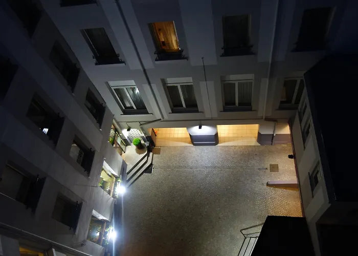 Mercure Centre Hotell 4*